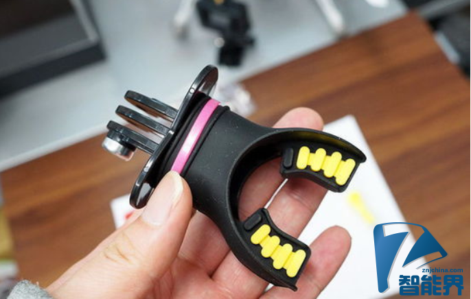 GoPro叼在嘴里拍是什么感覺(jué)？