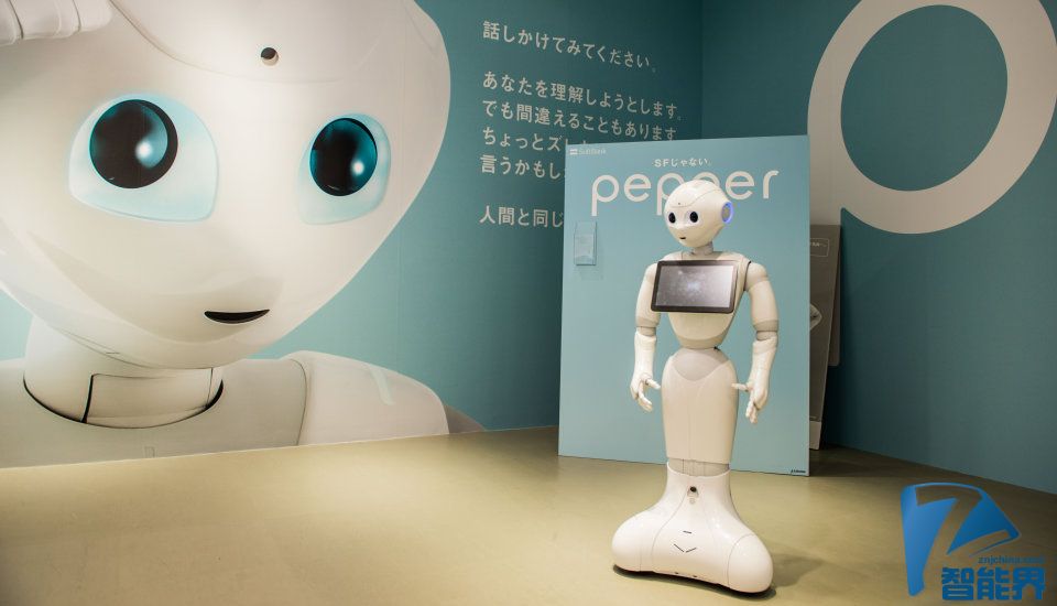 客服人手不足？去跟軟銀租一臺機器人吧！