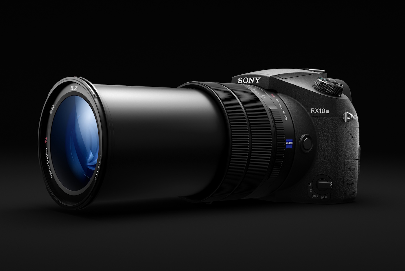 等效 600mm 望遠(yuǎn)的索尼 RX10M3 現(xiàn)身；FE 50mm f/1.8 定焦與更望遠(yuǎn)的新鏡也登場(chǎng)