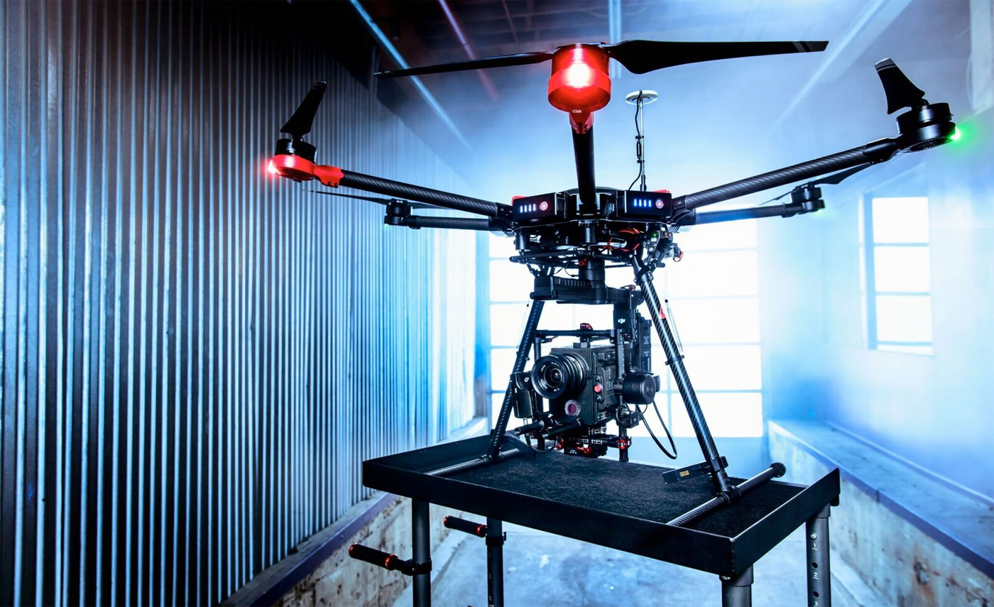 DJI 大疆推出經(jīng)緯 600 專業(yè)六軸承機(jī)和一系列配件新品