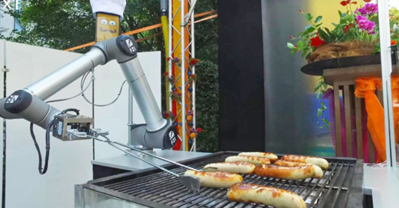 BratWurst Bot機(jī)器人亮相 做烤腸無(wú)需親自動(dòng)手