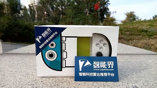 聽說玩游戲，飛智WEE拉伸手柄和手機更配哦~