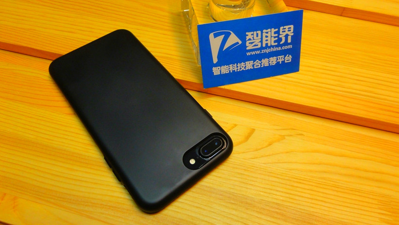 iPhone7?Plus犀牛盾全包手機殼 擁有軍事級的防摔功能 無須擔(dān)憂手機意外摔落
