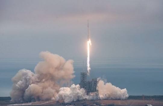 人類(lèi)歷史首次！SpaceX成功發(fā)射“二手火箭”