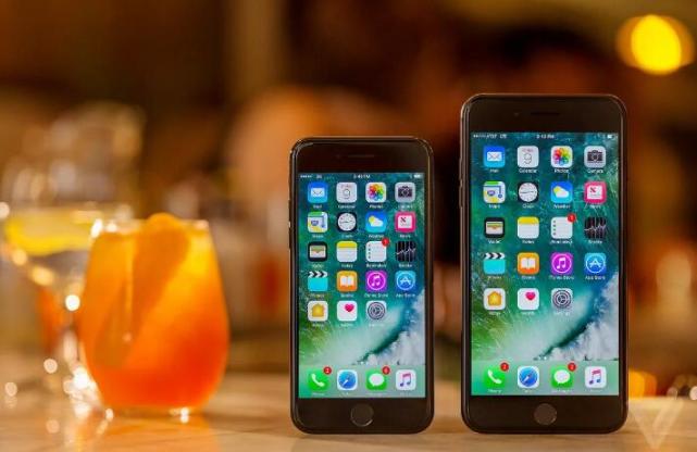 iPhone會(huì)更聰明？外媒稱蘋(píng)果正開(kāi)發(fā)人工智能專用芯片