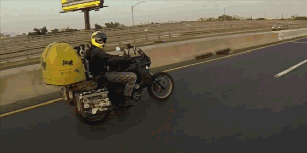 【智能界大百科】Pillion Pooch摩托車(chē)帳篷可以帶狗狗周游世界
