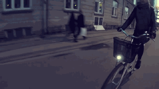 偷車賊哭了，智能自行車燈防丟車