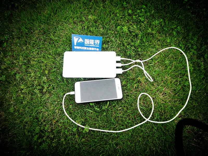 羅馬仕移動電源試用體驗——平淡之中的精彩