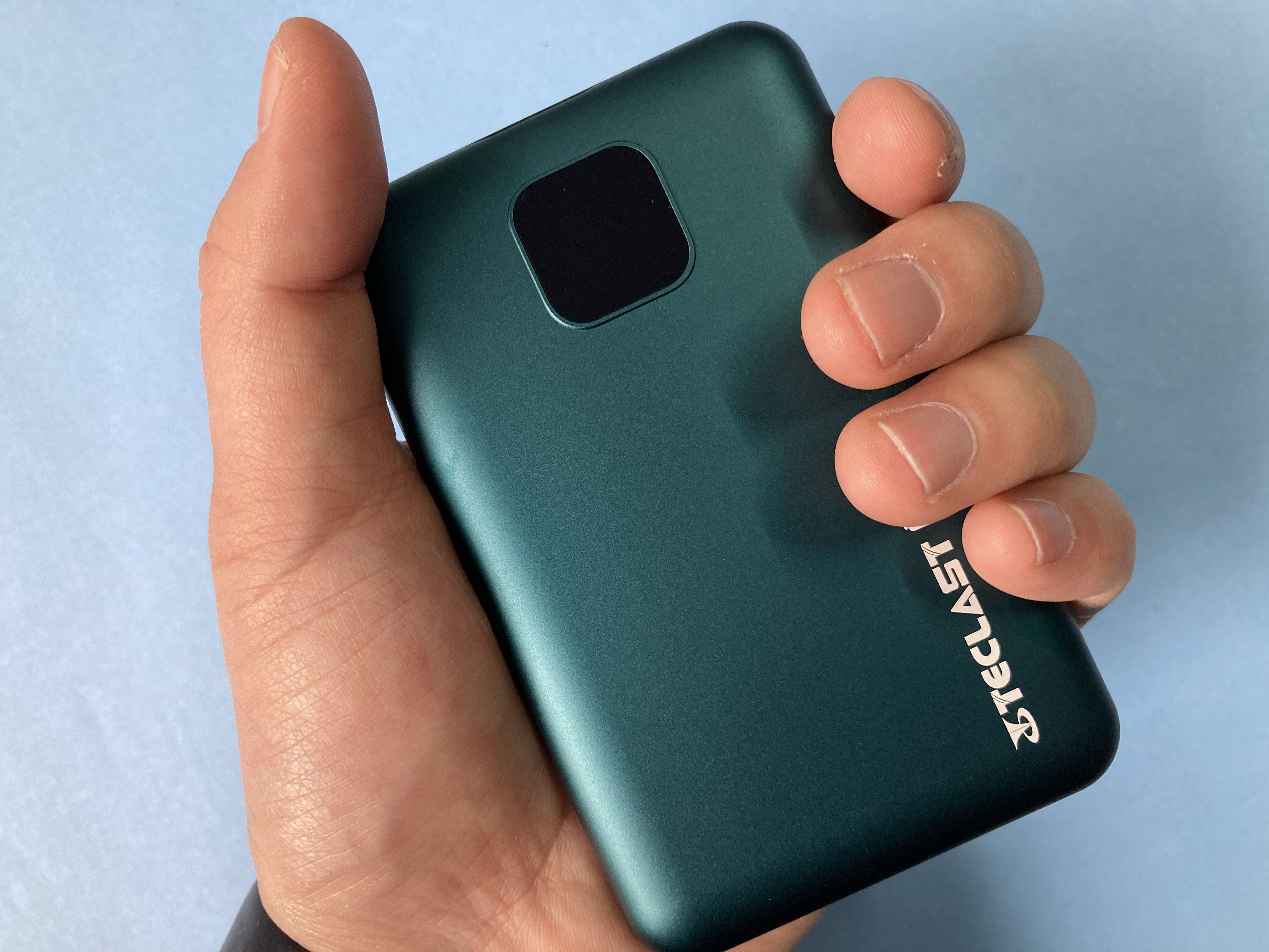臺(tái)電X10 Pro，看一眼就會(huì)愛上的移動(dòng)電源