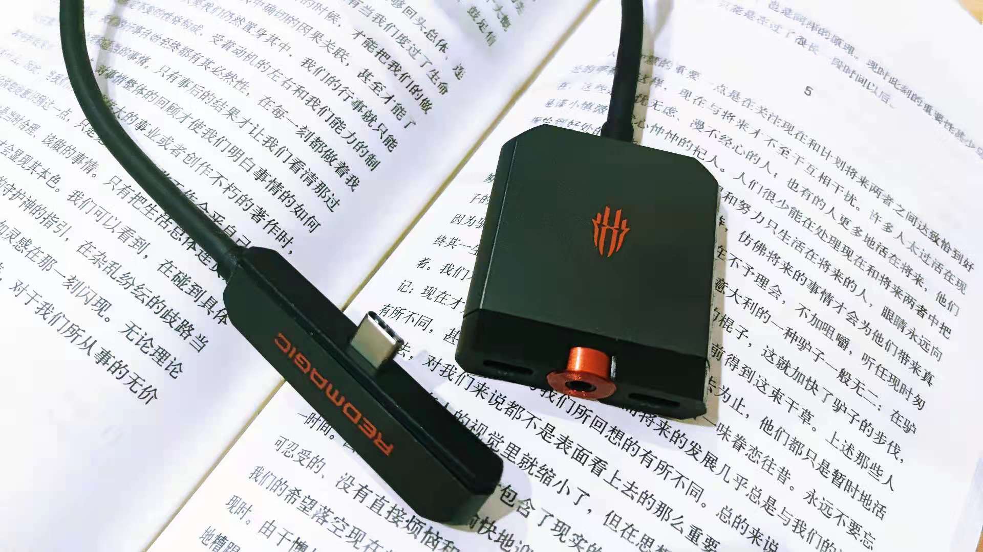 手機也有擴展塢？充電、耳機、投屏輕松搞定