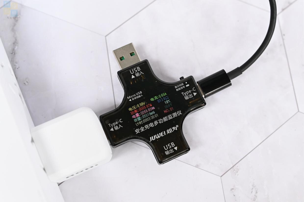 安全好用的手機(jī)充電器，體積小巧兼容性強(qiáng)，Aohi 20W快充體驗(yàn)
