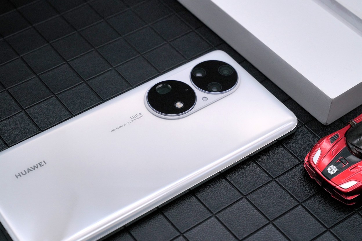 華為P50 Pro：萬(wàn)象新生、萬(wàn)物互聯(lián)，影像新旗艦