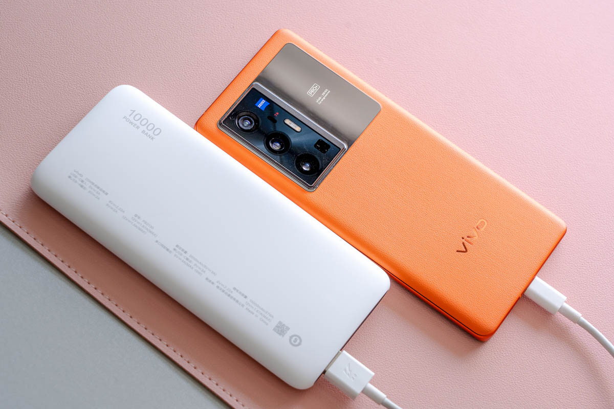 vivo 20W移動電源上手體驗：能歌善舞，出門旅游準(zhǔn)備充電寶