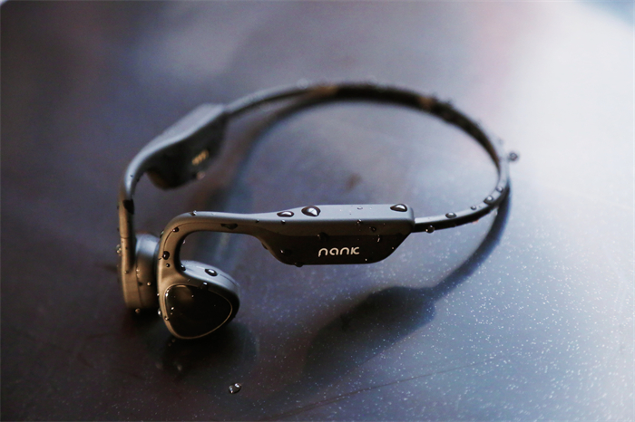 自帶內(nèi)存的骨傳導(dǎo)藍(lán)牙耳機，南卡Runner Pro2，有顏更有料