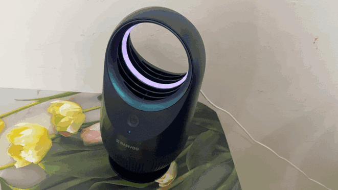 開啟的狀態(tài)下 手觸摸不會被電，安全