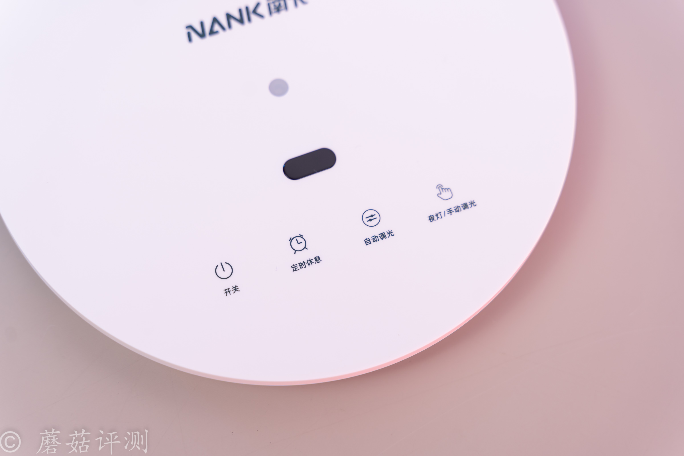 6_20220706_南卡_NANK-L1護(hù)眼臺(tái)燈學(xué)生學(xué)習(xí)專用國(guó)AA級(jí)兒童寫作業(yè)床頭書(shū)桌宿舍臥室閱讀燈家用智能學(xué)習(xí)辦公臺(tái)燈_云白色.jpg