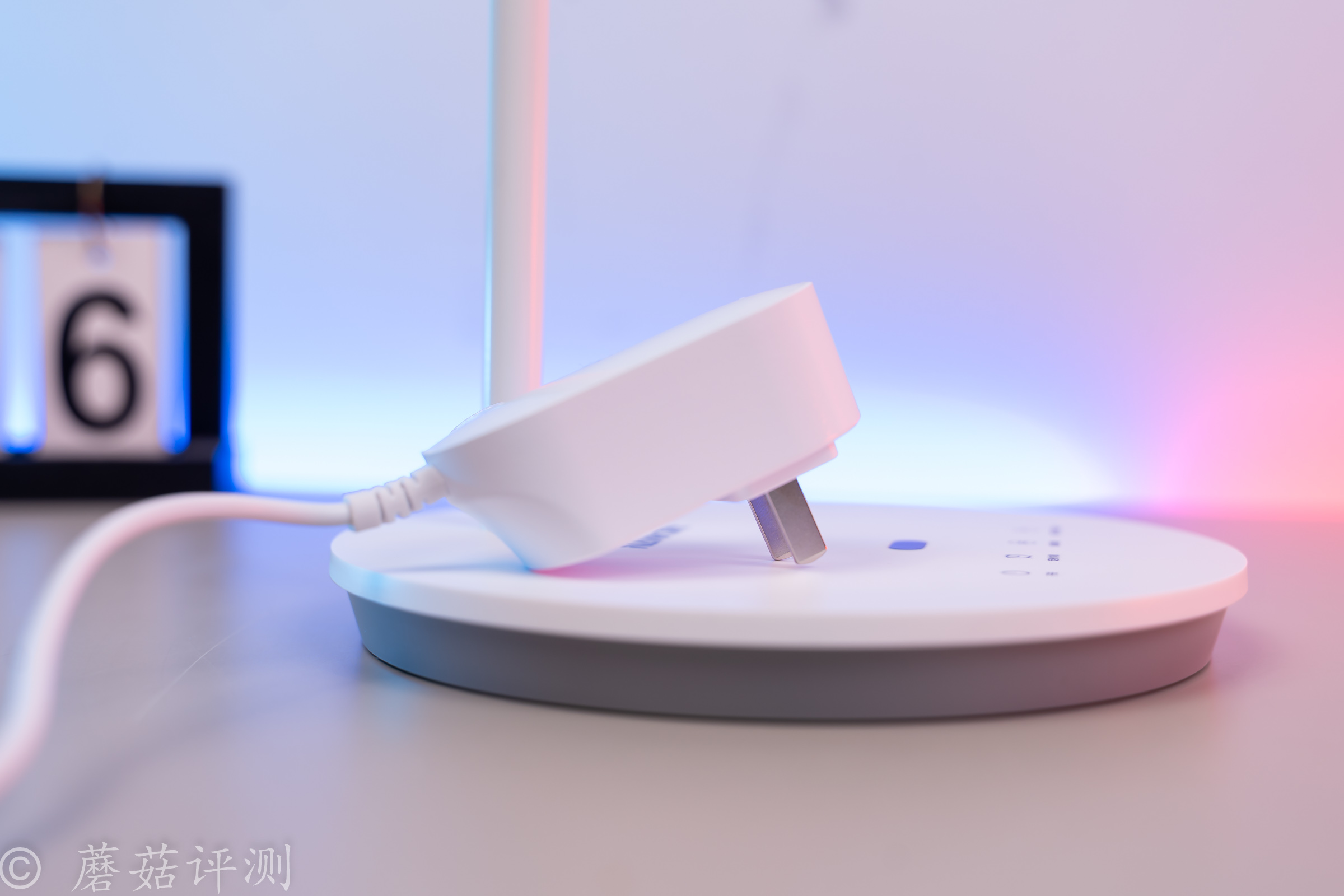 16_20220706_南卡_NANK-L1護(hù)眼臺(tái)燈學(xué)生學(xué)習(xí)專用國(guó)AA級(jí)兒童寫作業(yè)床頭書(shū)桌宿舍臥室閱讀燈家用智能學(xué)習(xí)辦公臺(tái)燈_云白色.jpg