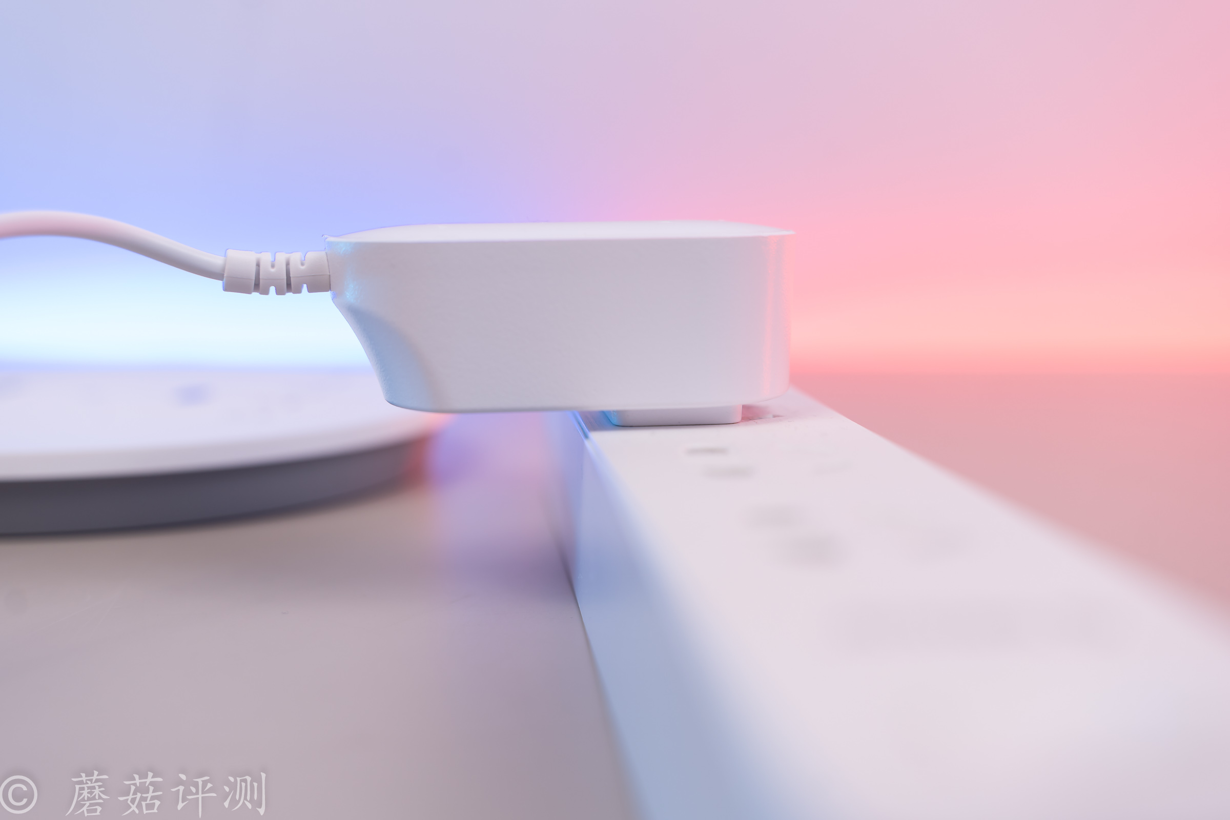 18_20220706_南卡_NANK-L1護(hù)眼臺(tái)燈學(xué)生學(xué)習(xí)專用國(guó)AA級(jí)兒童寫作業(yè)床頭書(shū)桌宿舍臥室閱讀燈家用智能學(xué)習(xí)辦公臺(tái)燈_云白色.jpg