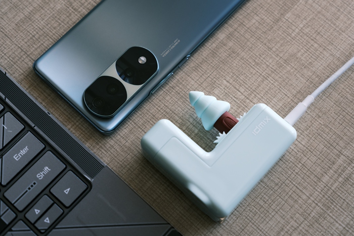 玩出新高度！IDMIX P30 Pro創(chuàng)意模塊化充電器體驗