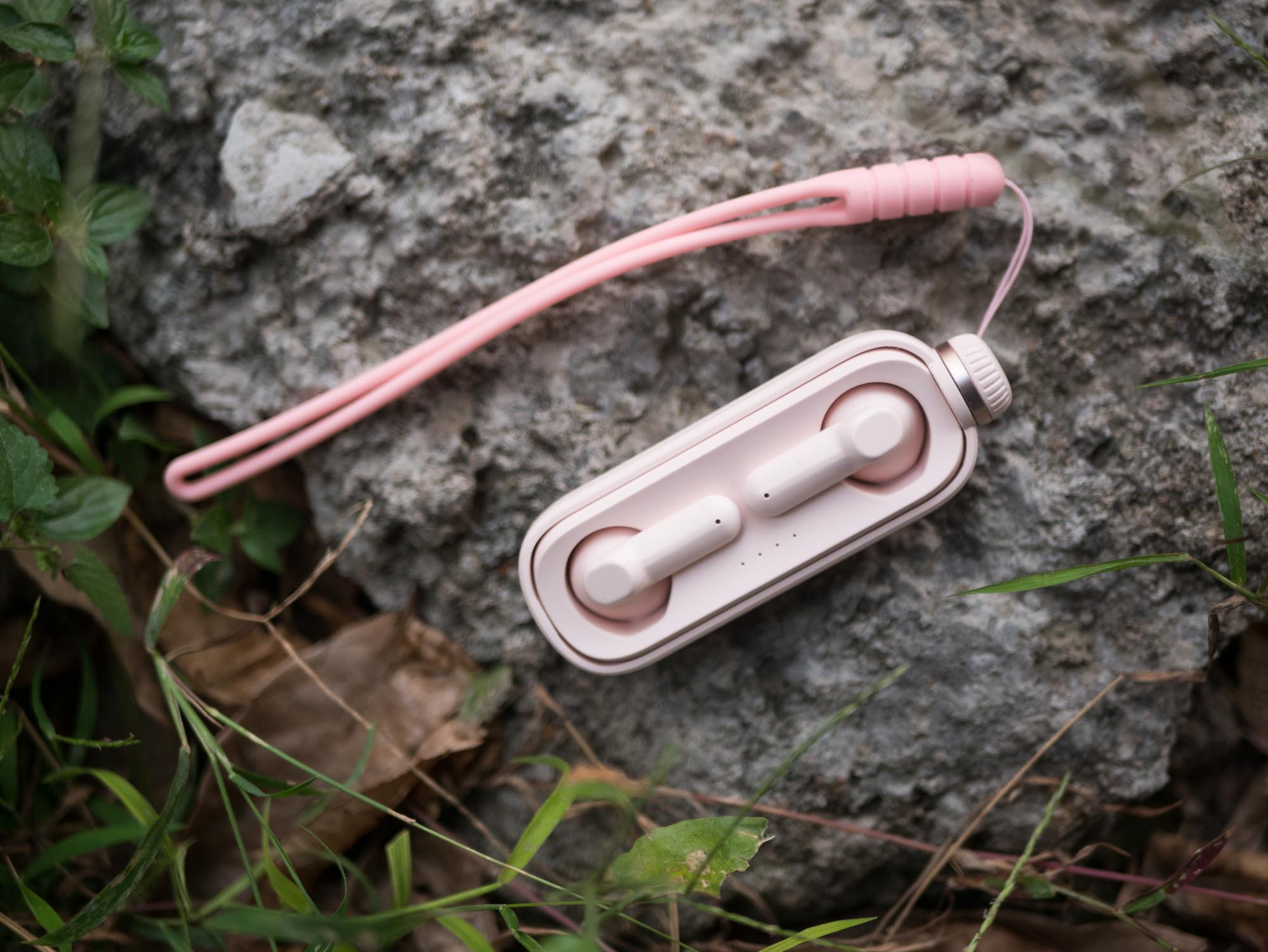 好玩更好聽(tīng)，綜合素質(zhì)很強(qiáng)的真無(wú)線藍(lán)牙耳機(jī)：南卡小音艙