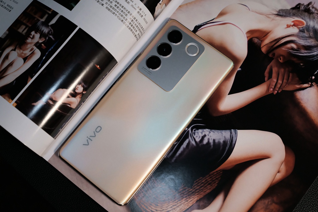 vivo S16煙花評測：雙面柔光人像、全能優(yōu)秀表現(xiàn)