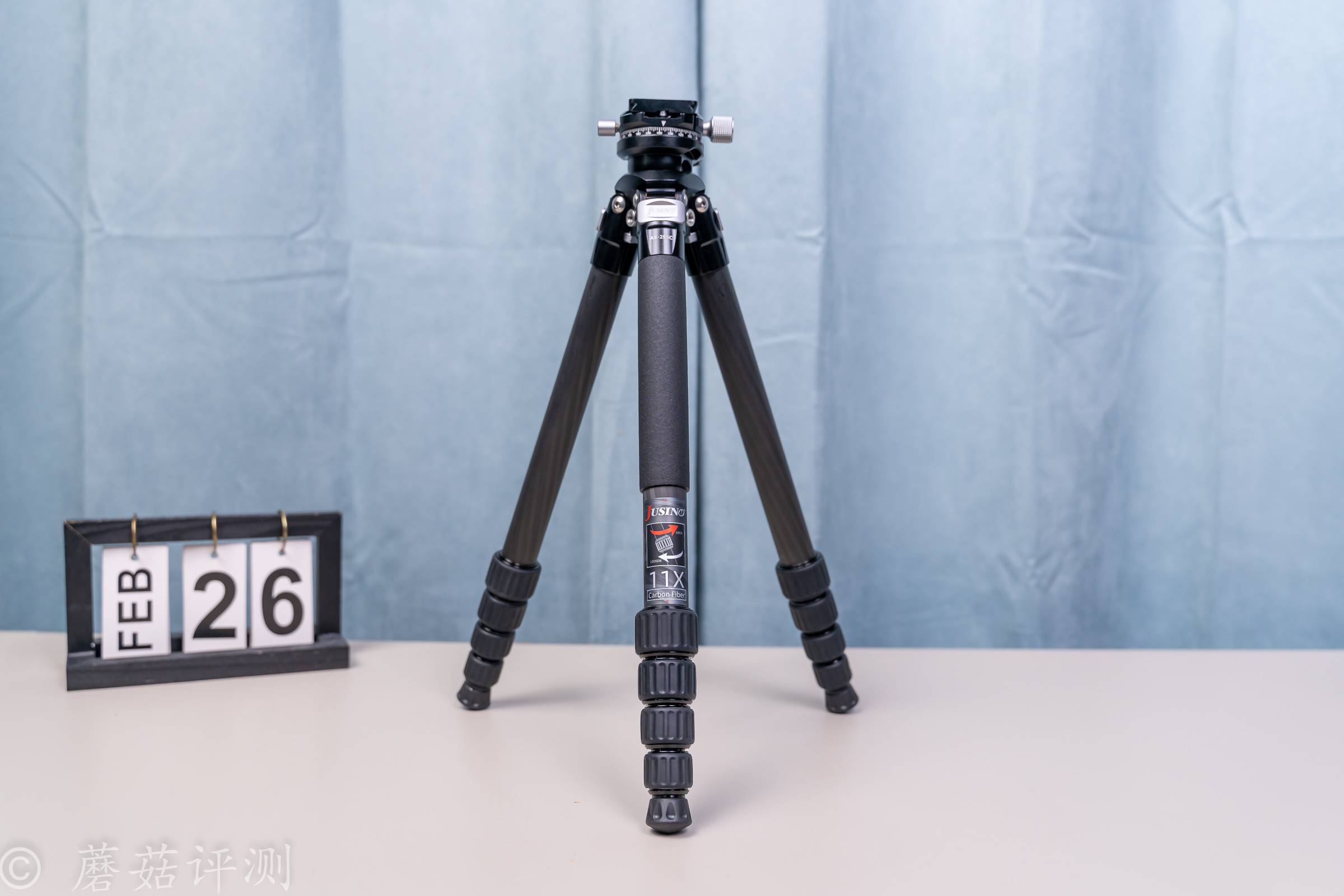 輕巧便攜，形態(tài)多變，佳鑫悅AX-255C魔法棒碳纖維三腳架 體驗(yàn)評(píng)測(cè)
