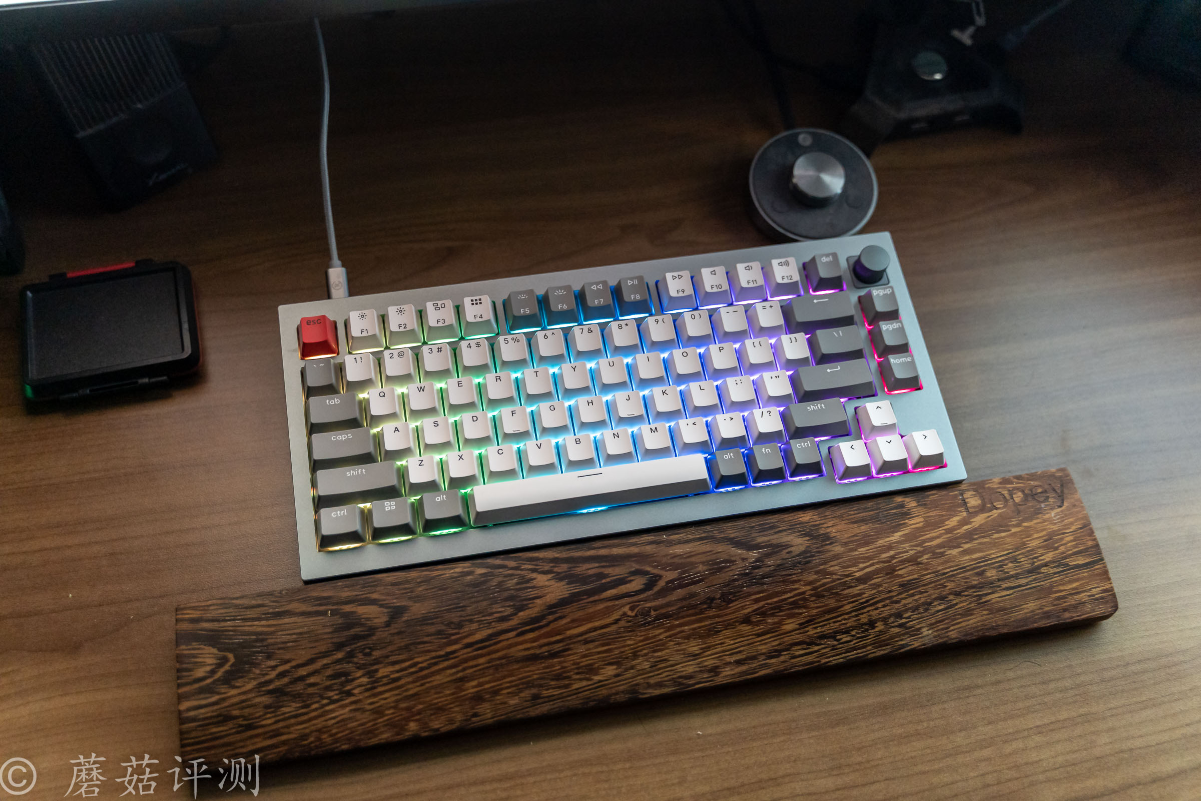 極致靜音穩(wěn)定，100%個(gè)性化定制，Keychron Q1V1客制化CNC機(jī)械鍵盤 深度評(píng)測