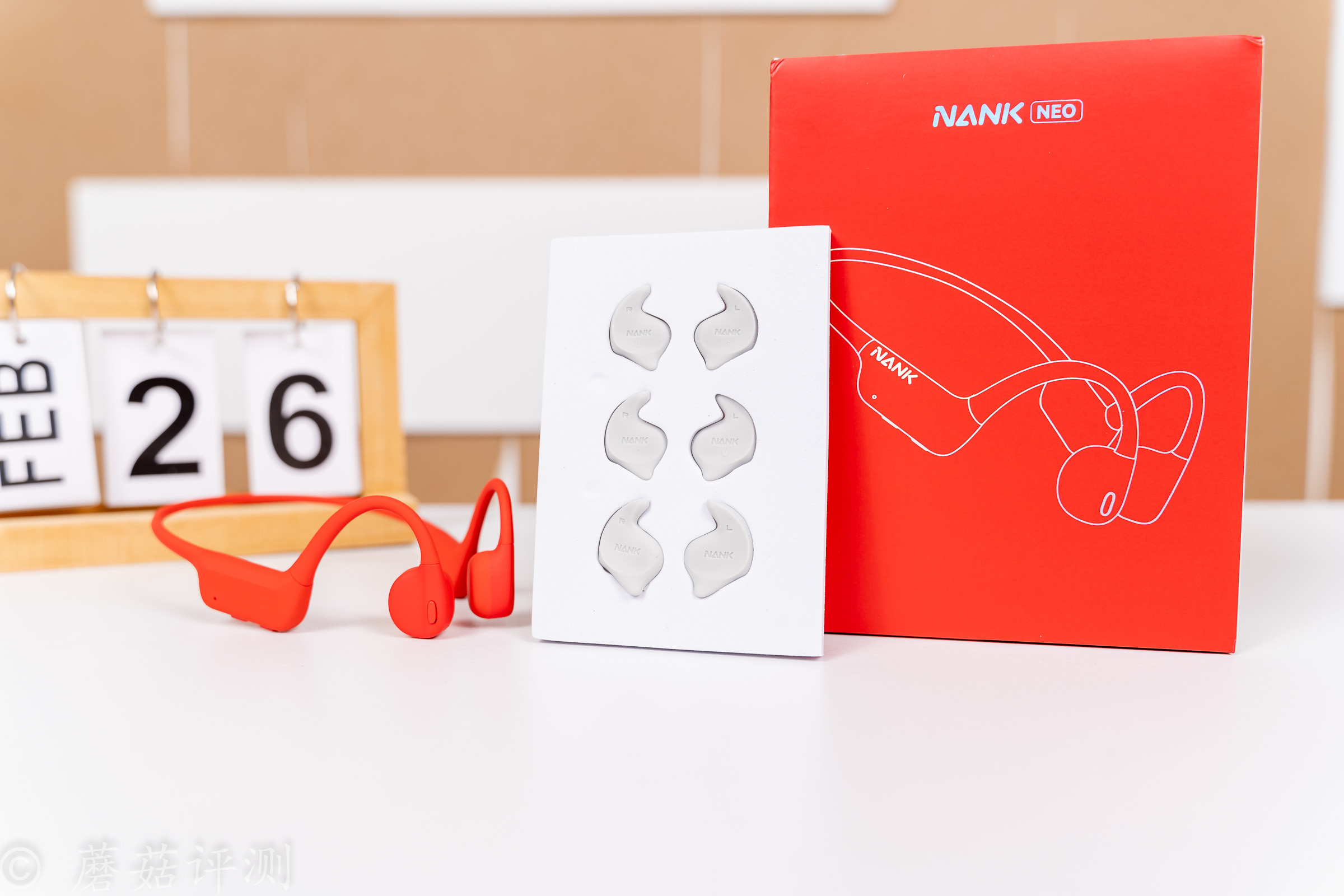 19_20230508_南卡（NANK）骨傳導(dǎo)耳機(jī)開(kāi)放式藍(lán)牙耳機(jī)專(zhuān)業(yè)跑步不入耳健身無(wú)線充電運(yùn)動(dòng)超長(zhǎng)續(xù)航NANK_NEO_朱砂紅.jpg