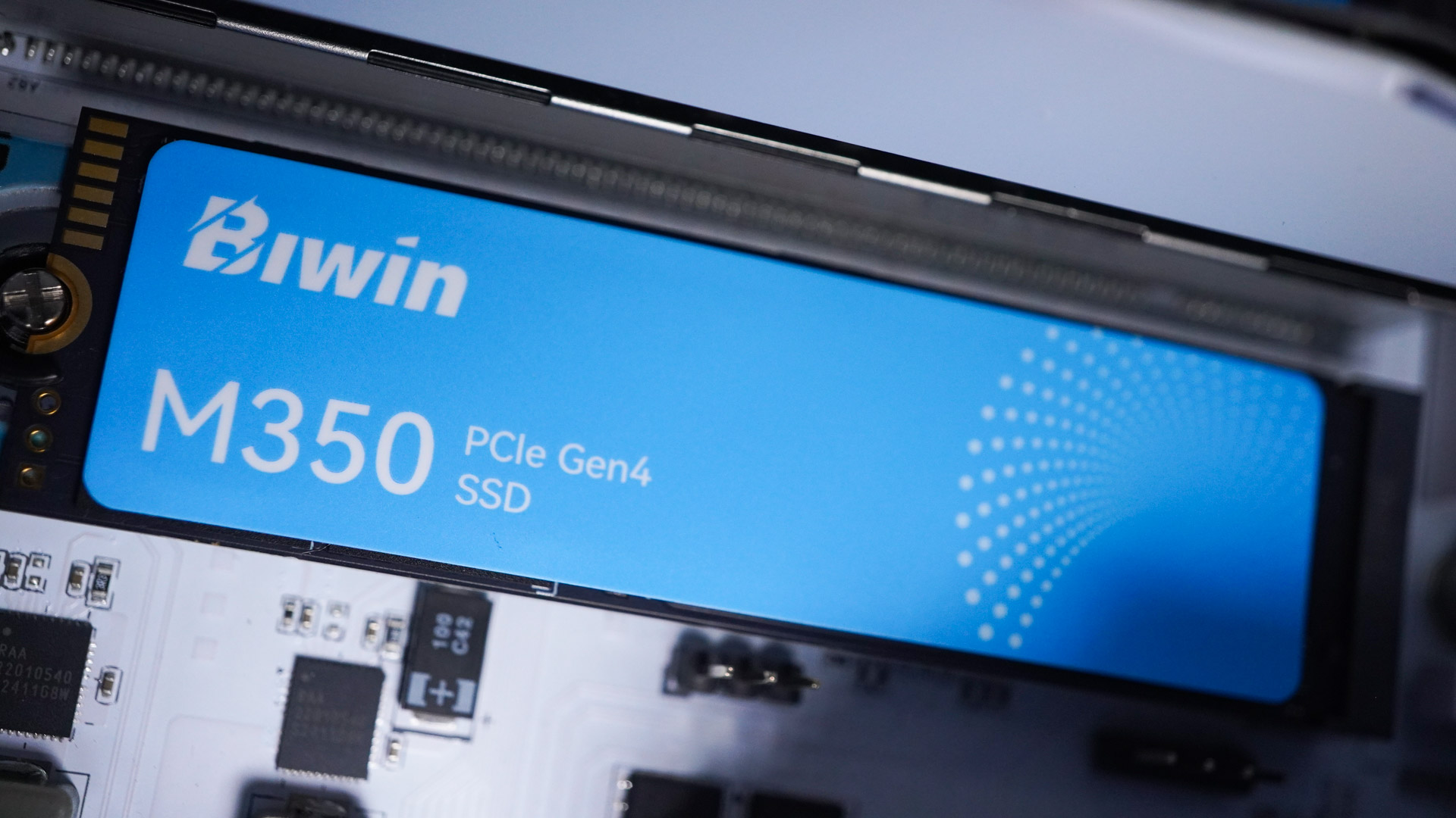 高性價(jià)比和穩(wěn)定性PCIe4.0固態(tài) - 佰維M350 2TB